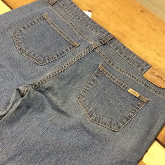 Jeans - Picture 2 of 3